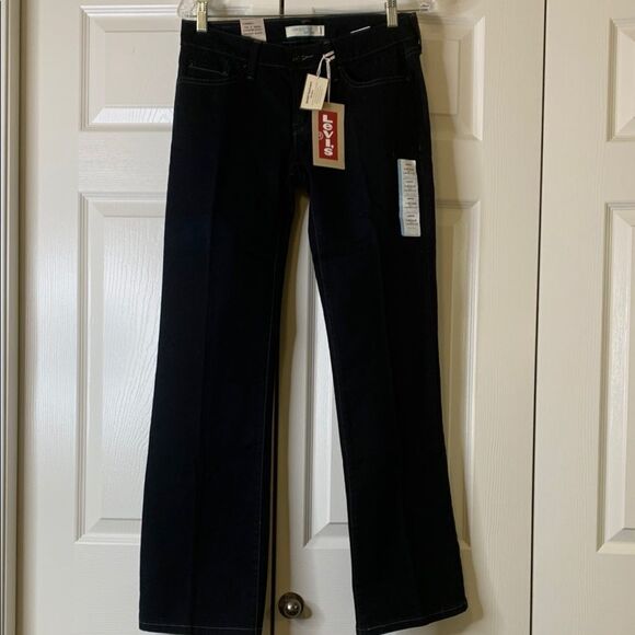 Levi's NWT, Women's Black low bootcut 545 Jeans - Picture 1 of 14